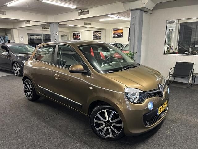 Bruin Occasion 2015 Renault Twingo Dynamique Hatchback | € 5.995 (Goede deal) - Afbeelding 1/4
