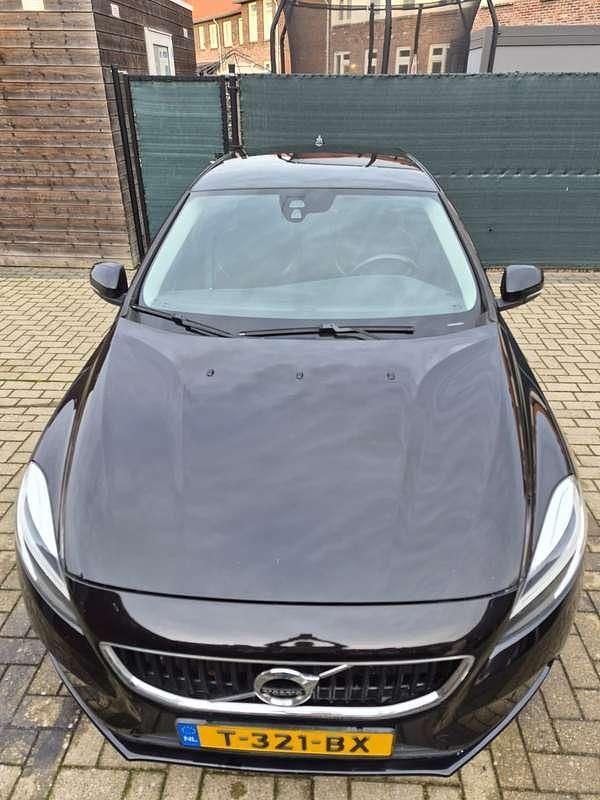 Occasion Volvo V40 Inscription 122 PK (89 kW) 2019 Zwart MPV