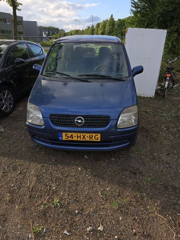 Blauw Gebruikt 2002 Opel Agila Comfort MPV | € 650 (Goede deal) - Afbeelding 1/4