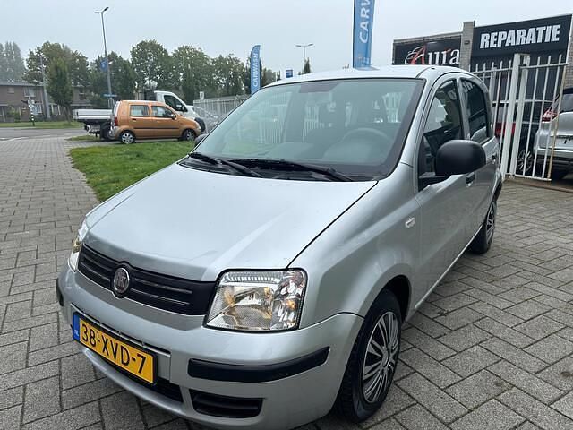 Grijs Gebruikt 2011 Fiat Panda Hatchback | € 1.750 (Goede deal) - Afbeelding 1/4