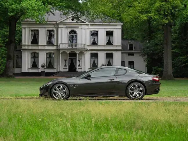 Grijs Gebruikt 2013 Maserati Granturismo Coupé | € 69.900 - Afbeelding 1/4