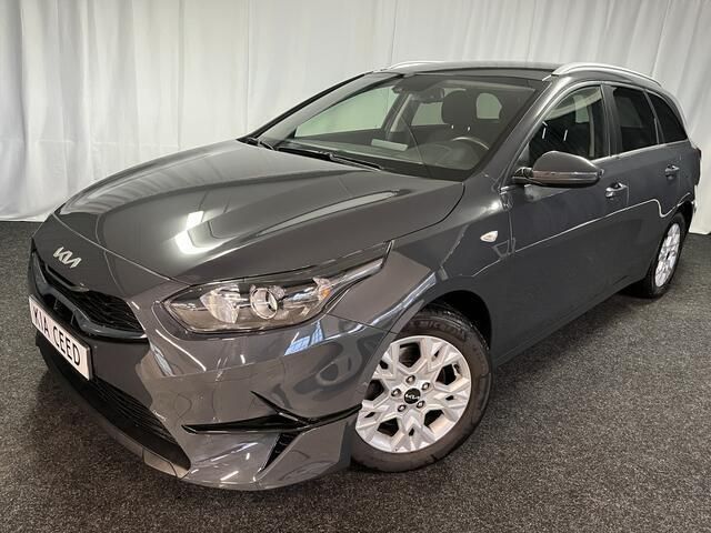 Grijs Gebruikt 2022 Kia Ceed Sportswagon Stationwagen | € 18.445 (Eerlijke prijs) - Afbeelding 1/4