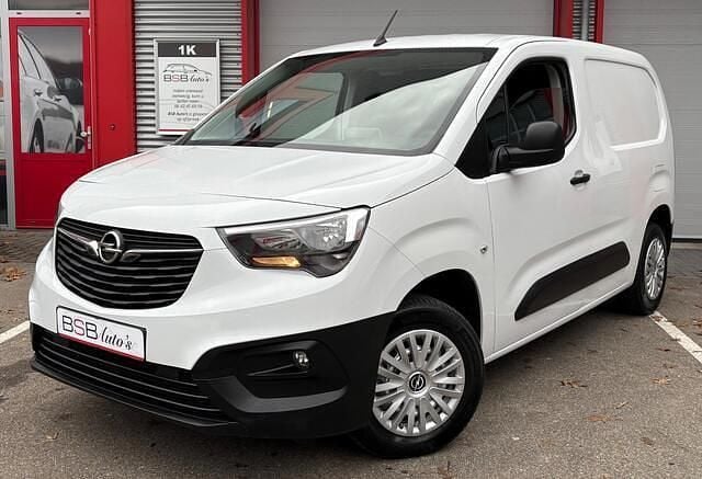 Wit Gebruikt 2022 Opel Combo Edition Van | € 11.495 - Afbeelding 1/4