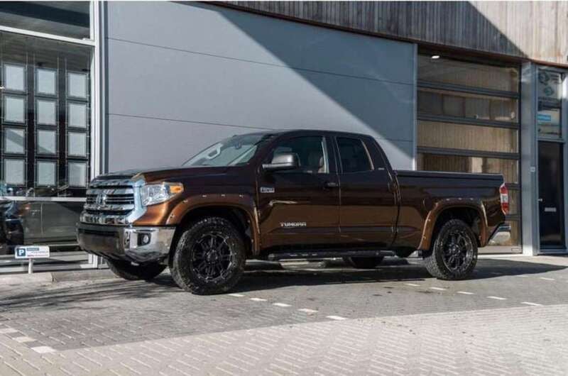 Bruin Gebruikt 2017 Toyota Tundra Pickup | € 39.900 (Goede deal) - Afbeelding 1/4