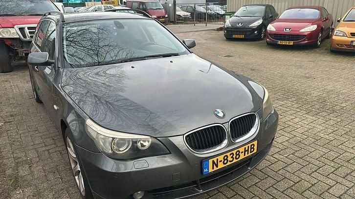 Gebruikt 2005 BMW 525 | € 1.950 - Afbeelding 1/4