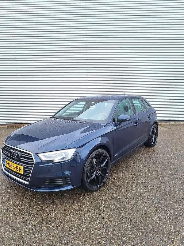 Occasion Audi A3 116 PK (85 kW) 2017 Blauw Hatchback