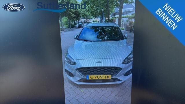 Grijs Gebruikt 2019 Ford Focus Business Edition Stationwagen | € 16.450 (Iets duurder) - Afbeelding 1/4