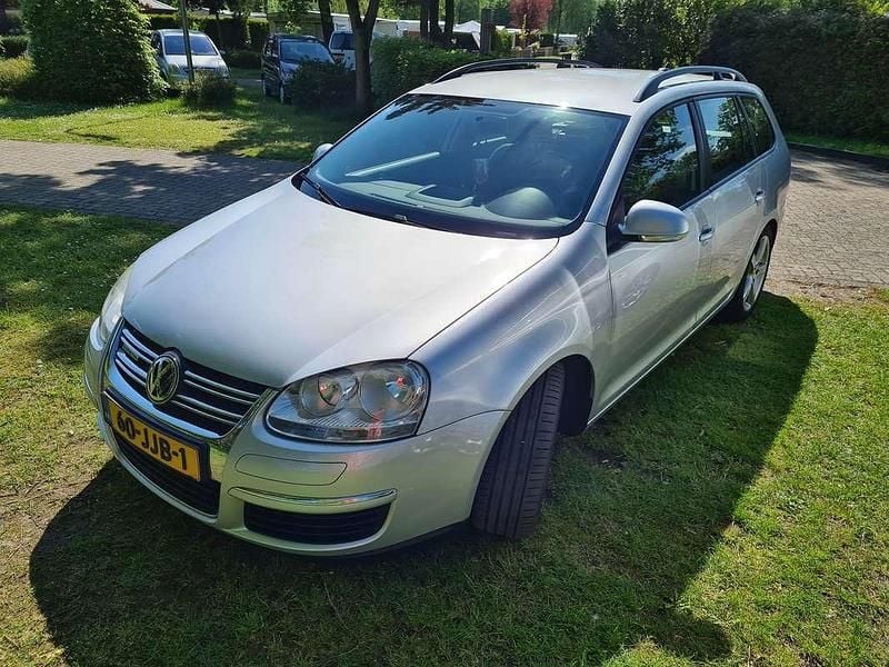 Zilver Occasion 2009 VW Golf V Trendline Stationwagen | € 2.000 (Eerlijke prijs) - Afbeelding 1/4