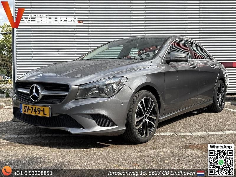 Grijs Gebruikt 2013 Mercedes CLA200 Ambition Sedan | € 10.400 (Goede deal) - Afbeelding 1/4