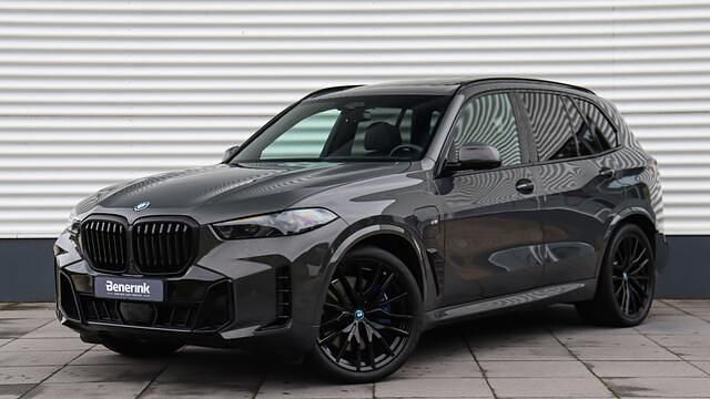 Grijs Gebruikt 2025 BMW X5 M Sport SUV | € 119.950 - Afbeelding 1/4