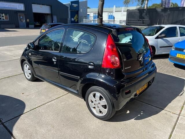 Occasion Peugeot 107 68 PK (50 kW) 2009 Zwart Hatchback