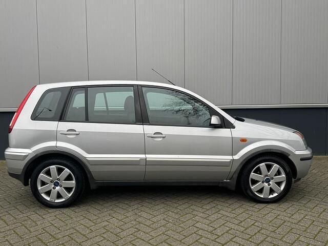 Occasion Ford Fusion Futura 101 PK (74 kW) 2009 Grijs MPV