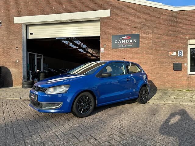 Blauw (metallic) Occasion 2011 VW Polo Hatchback | € 3.999 (Goede deal) - Afbeelding 1/4