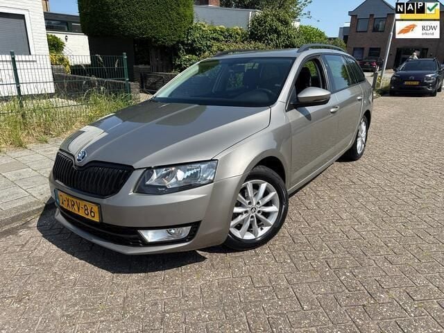 Beige Gebruikt 2014 Skoda Octavia Business Line Stationwagen | € 7.450 (Goede deal) - Afbeelding 1/4