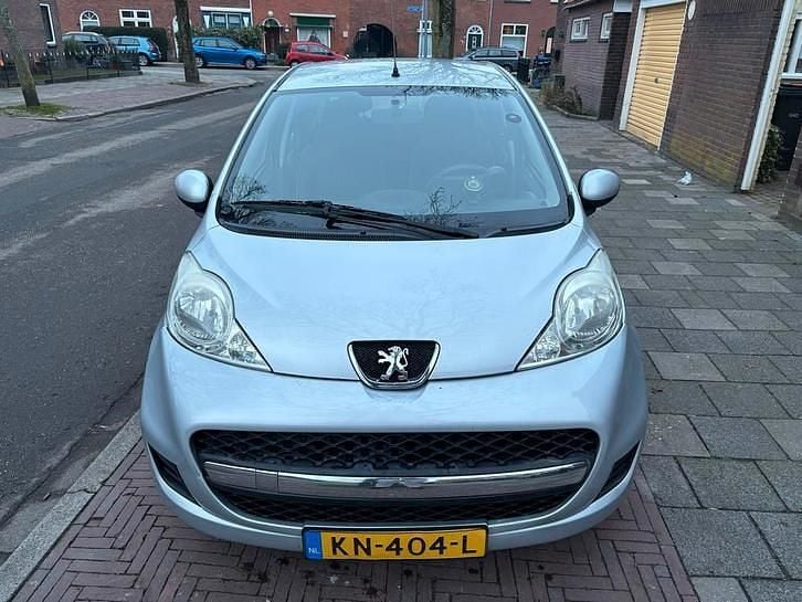 Occasion 2009 Peugeot 107 Hatchback | € 1.500 (Goede deal) - Afbeelding 1/4