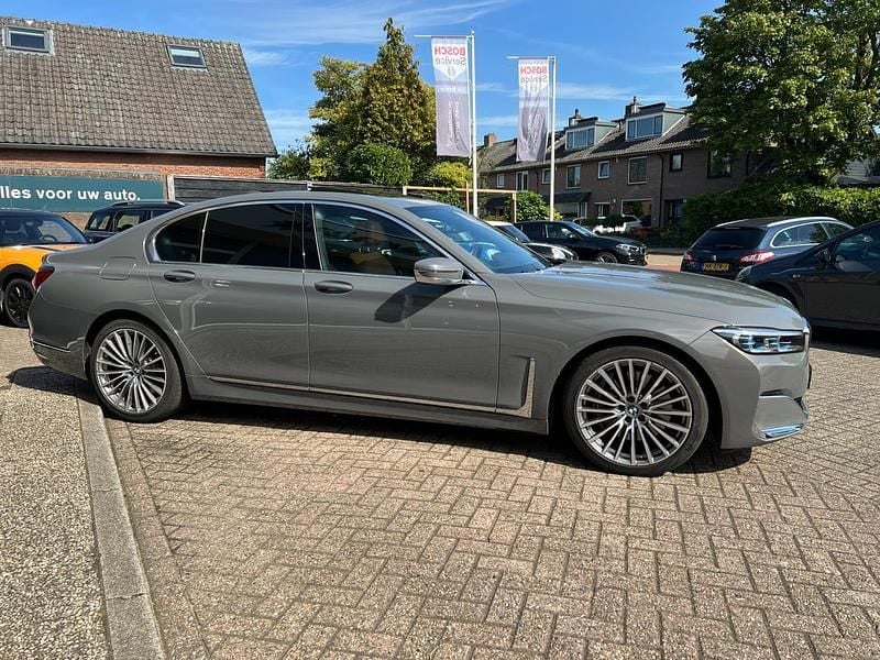 Occasion BMW 745 Executive 286 PK (210 kW) 2020 Grijs Sedan