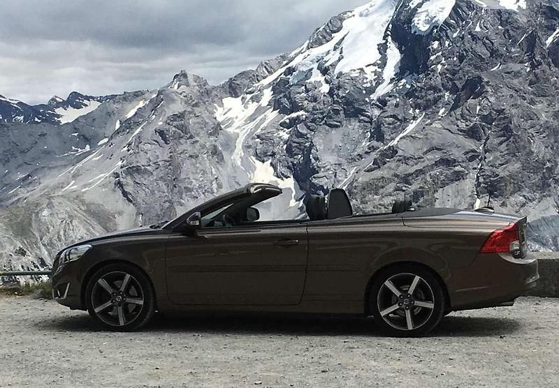 Brons Gebruikt 2012 Volvo C70 Momentum Cabriolet | € 10.750 (Iets duurder) - Afbeelding 1/4