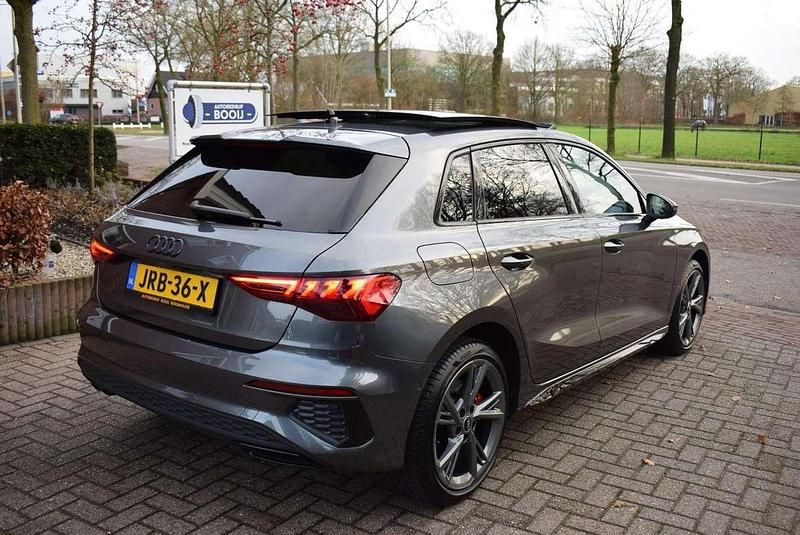 Occasion Audi A3 Sportback e-tron S-Line 245 PK (180 kW) 2022 Grijs Hatchback