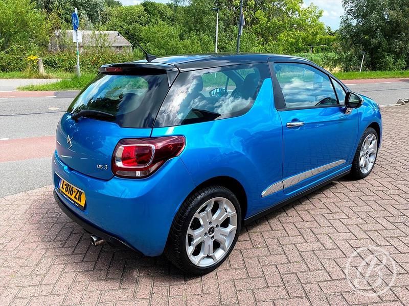 Occasion DS Automobiles DS3 So Chic 110 PK (80 kW) 2016 Blauw Hatchback