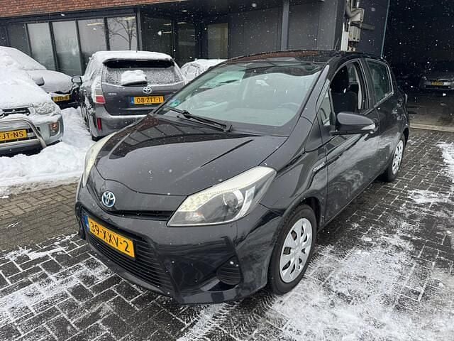 Zwart Occasion 2012 Toyota Yaris Hatchback | € 6.495 (Eerlijke prijs) - Afbeelding 1/4
