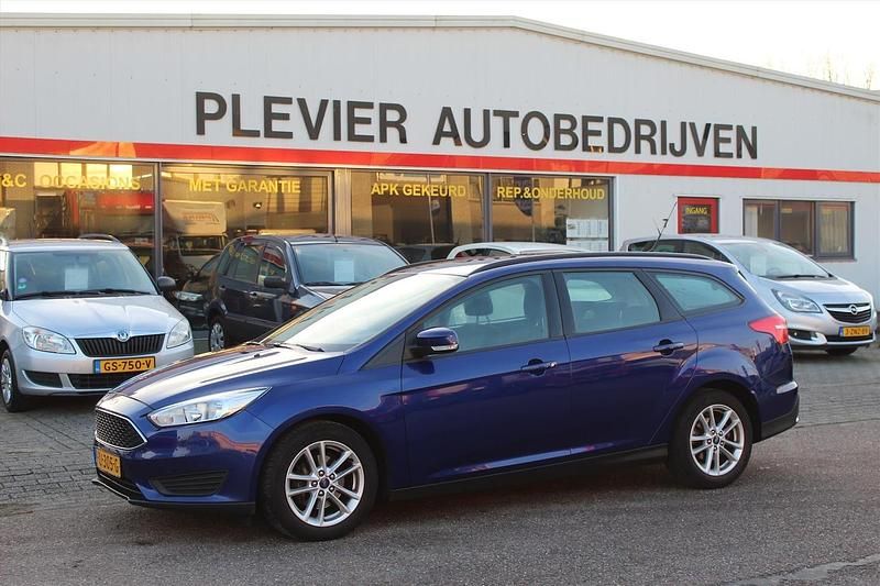 Blauw Gebruikt 2016 Ford Focus Trend Stationwagen | € 5.950 (Eerlijke prijs) - Afbeelding 1/4