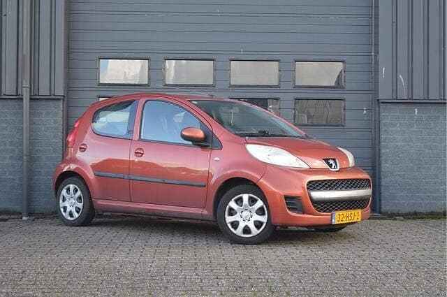 Occasion Peugeot 107 68 PK (50 kW) 2009 Oranje Hatchback