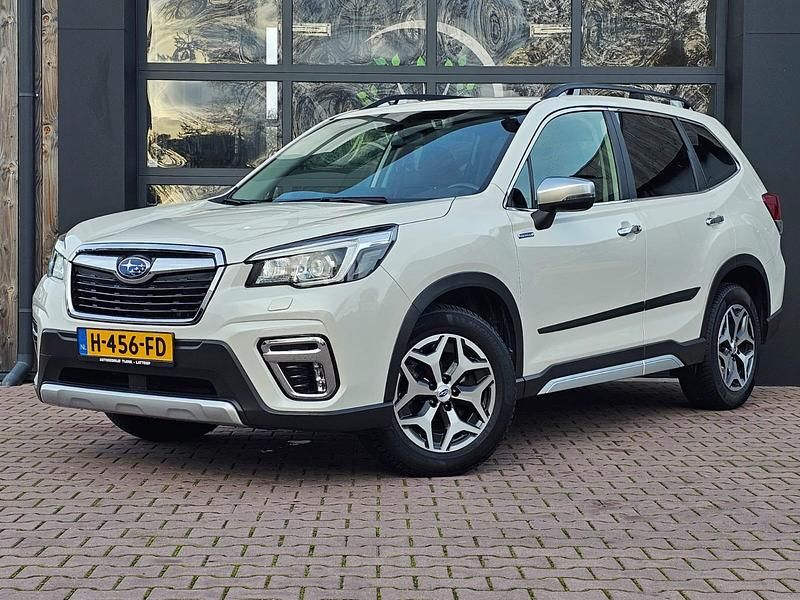 Wit Gebruikt 2019 Subaru Forester SUV | € 29.950 (Eerlijke prijs) - Afbeelding 1/4