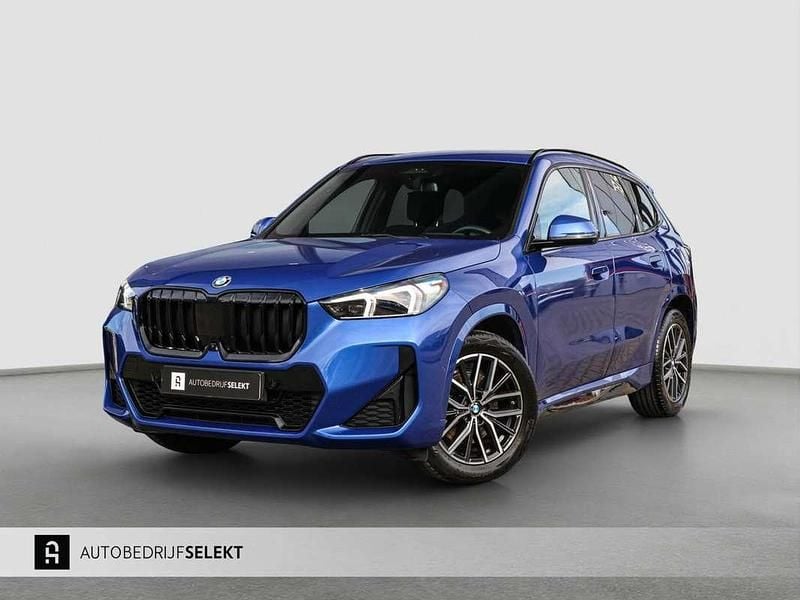 Blauw Occasion 2023 BMW X1 M Sport SUV | € 40.950 (Super prijs) - Afbeelding 1/4