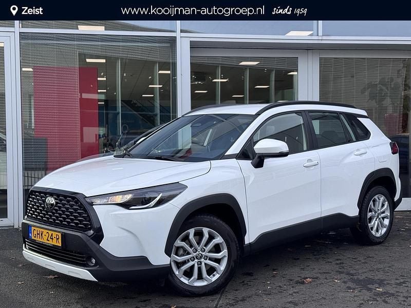 Wit Occasion 2024 Toyota Corolla Cross Active SUV | € 32.845 (Goede deal) - Afbeelding 1/4
