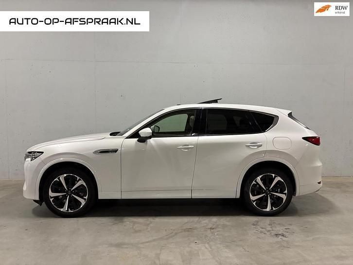 Wit Occasion 2023 Mazda CX-60 Takumi-Line SUV | € 35.999 (Super prijs) - Afbeelding 1/4