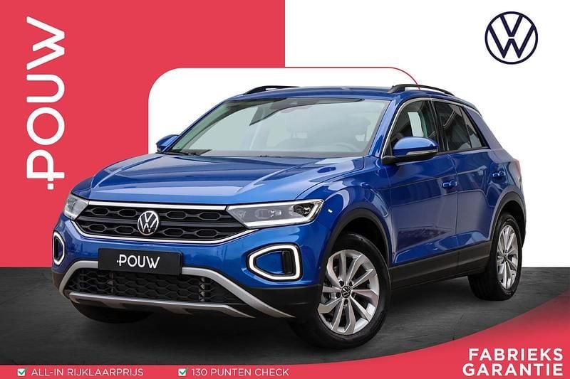 Blauw Gebruikt 2024 VW T-Roc Life SUV | € 31.450 (Goede deal) - Afbeelding 1/4