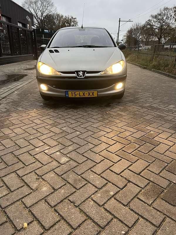 Occasion Peugeot 206 Premium 75 PK (55 kW) 2003 Sedan