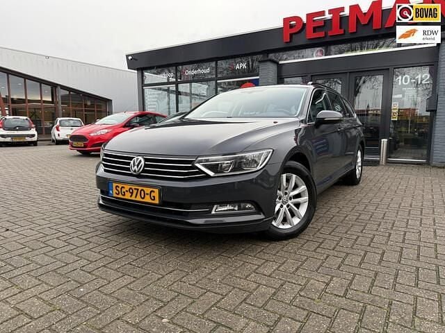 Grijs Gebruikt 2015 VW Passat Highline Stationwagen | € 10.299 (Eerlijke prijs) - Afbeelding 1/4