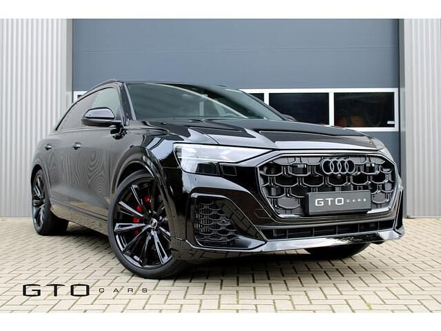 Zwart, metallic lak Gebruikt 2025 Audi Q8 Competition SUV | € 119.950 - Afbeelding 1/4