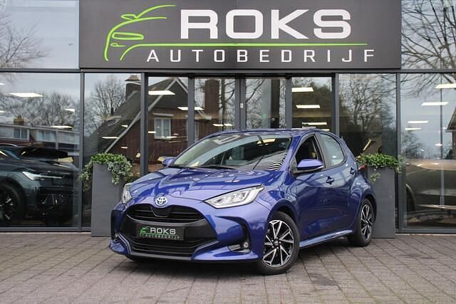 Blauw Gebruikt 2023 Toyota Yaris Hatchback | € 21.650 (Goede deal) - Afbeelding 1/4