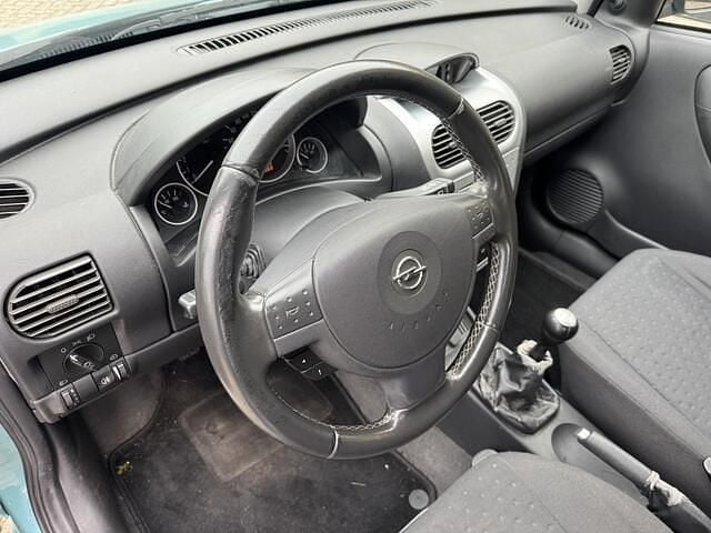 Occasion Opel Corsa Njoy 75 PK (55 kW) 2003 Grijs Hatchback