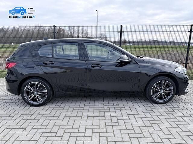 Occasion BMW 118 Sport Line 136 PK (100 kW) 2021 Zwart Hatchback