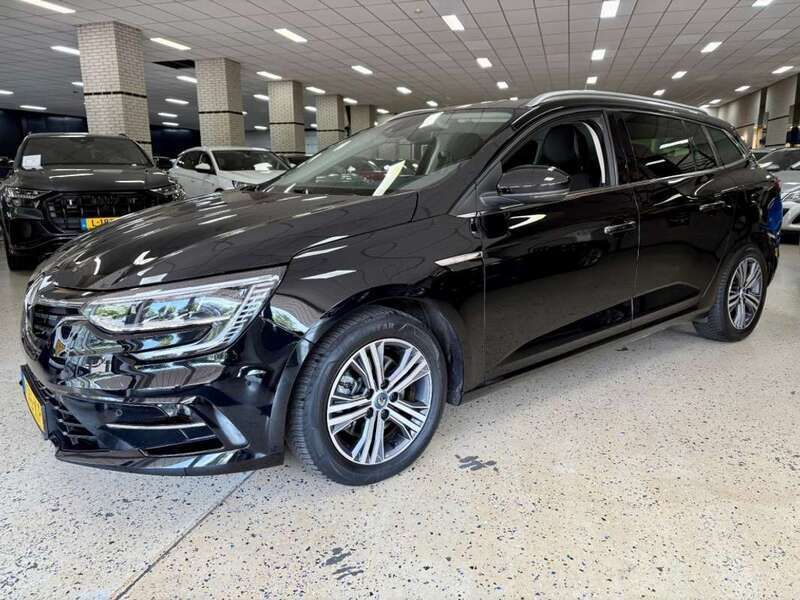 Zwart, metallic lak Gebruikt 2021 Renault Mégane IV Intens Stationwagen | € 19.750 - Afbeelding 1/4