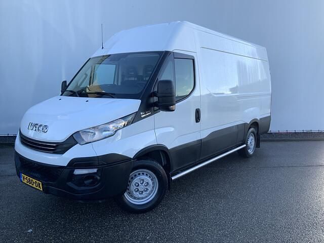Wit Occasion 2017 Iveco Daily Van | € 15.950 - Afbeelding 1/4