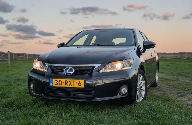 Occasion Lexus CT200h 99 PK (72 kW) 2011 Hatchback