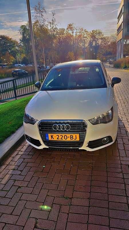Wit Gebruikt 2011 Audi A1 Hatchback | € 5.500 (Super prijs) - Afbeelding 1/4