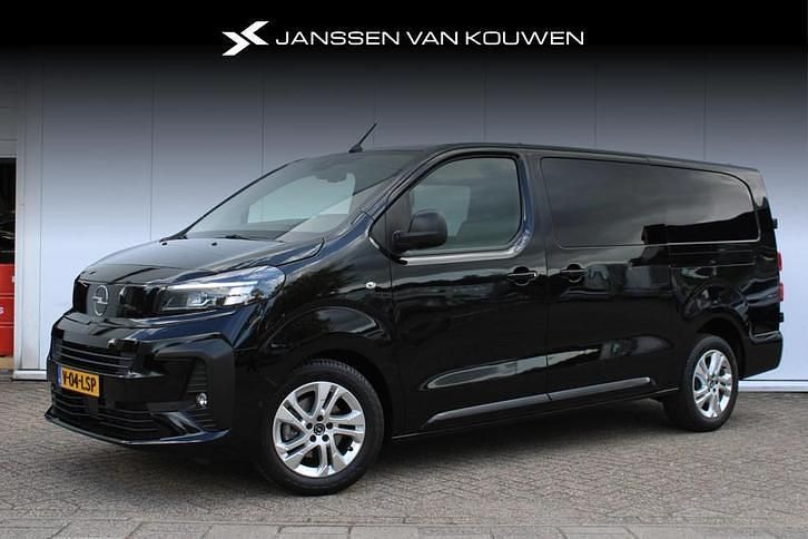 Zwart Occasion 2025 Opel Vivaro MPV | € 44.880 (Duur) - Afbeelding 1/4