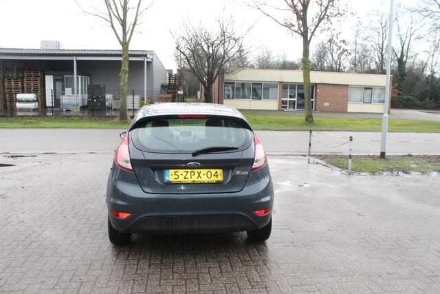Occasion Ford Fiesta Style 80 PK (58 kW) 2015 Grijs Hatchback