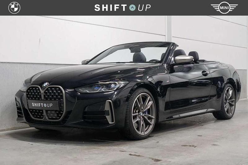 Zwart, metallic lak Gebruikt 2023 BMW M440 Executive Sedan | € 69.940 (Goede deal) - Afbeelding 1/3