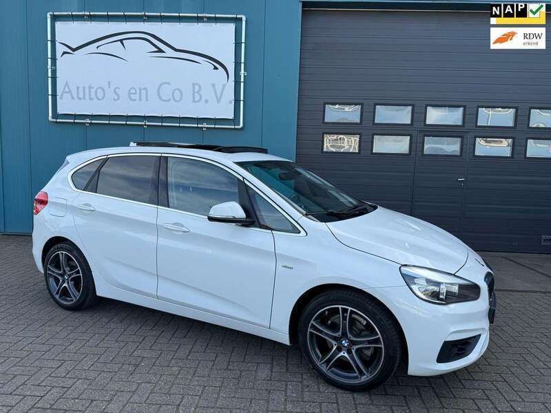 Wit Gebruikt 2014 BMW 218 Active Tourer Executive MPV | € 8.900 (Duur) - Afbeelding 1/4