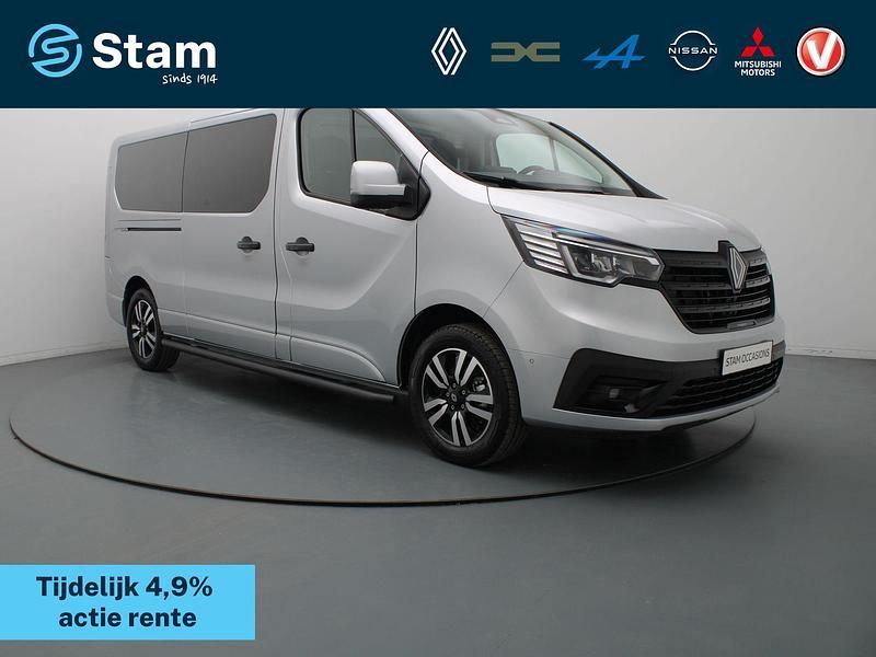 Occasion Renault Trafic 150 PK (110 kW) 2024 Zilver metallic MPV