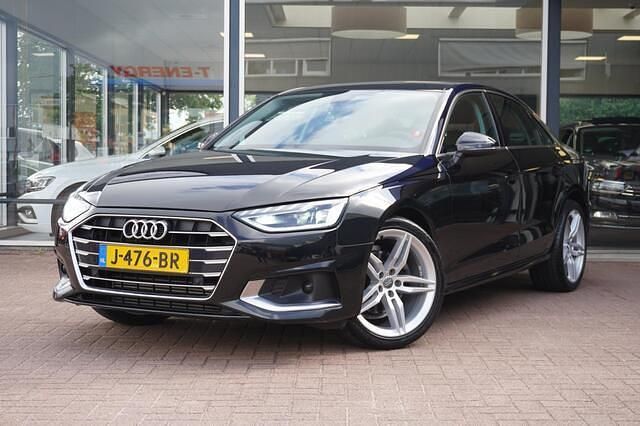 Zwart Gebruikt 2020 Audi A4 Business Sedan | € 24.950 (Eerlijke prijs) - Afbeelding 1/4