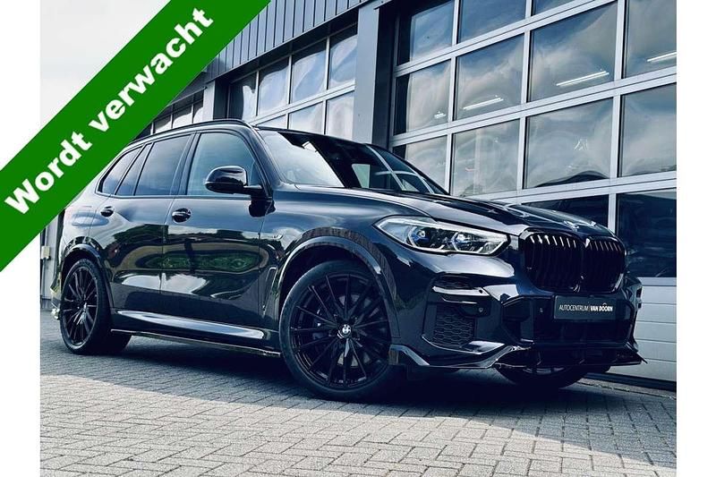 Zwart Gebruikt 2022 BMW X5 M Sport SUV | € 72.900 (Eerlijke prijs) - Afbeelding 1/3