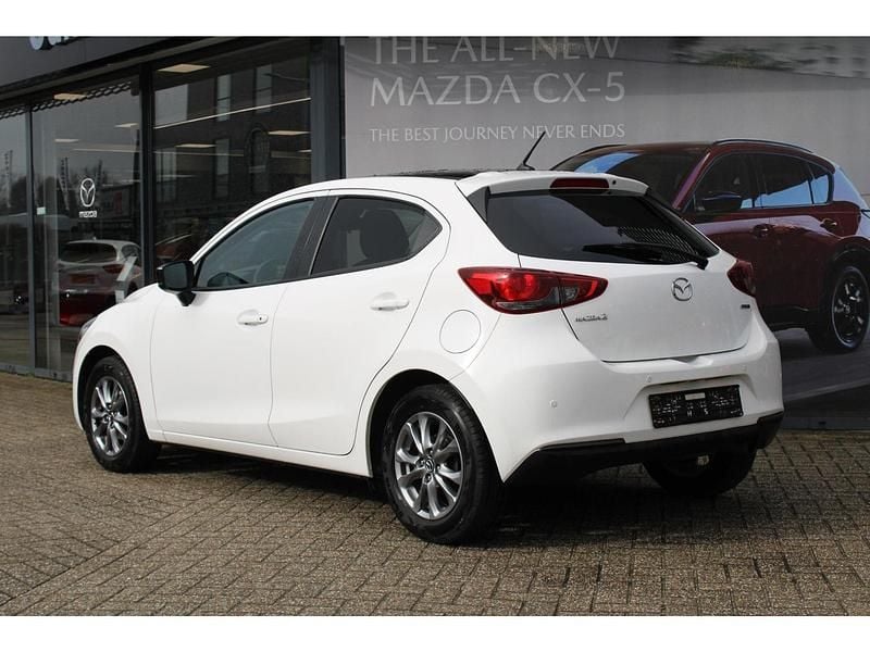 Occasion Mazda 2 Comfort 90 PK (66 kW) 2023 Arctic white (a4d) Hatchback