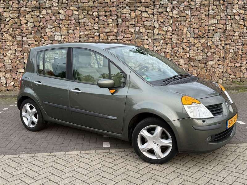 Groen Gebruikt 2005 Renault Modus Initiale MPV | € 1.895 (Iets duurder) - Afbeelding 1/4
